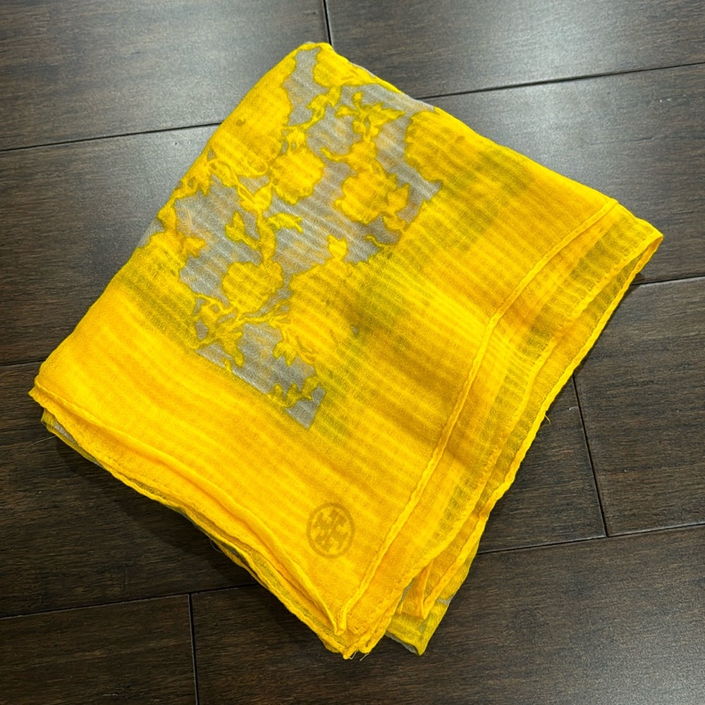 Tory Burch 6’ scarf
